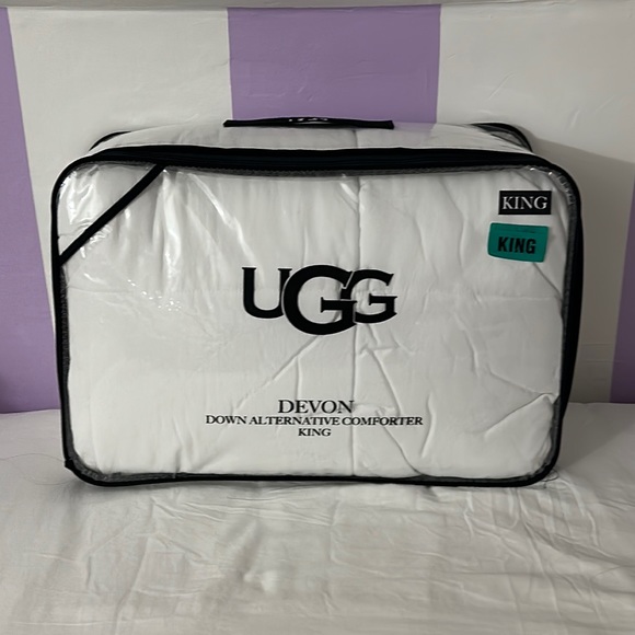 UGG Bedding Ugg Devon Down Alternative Quilted King Comforter